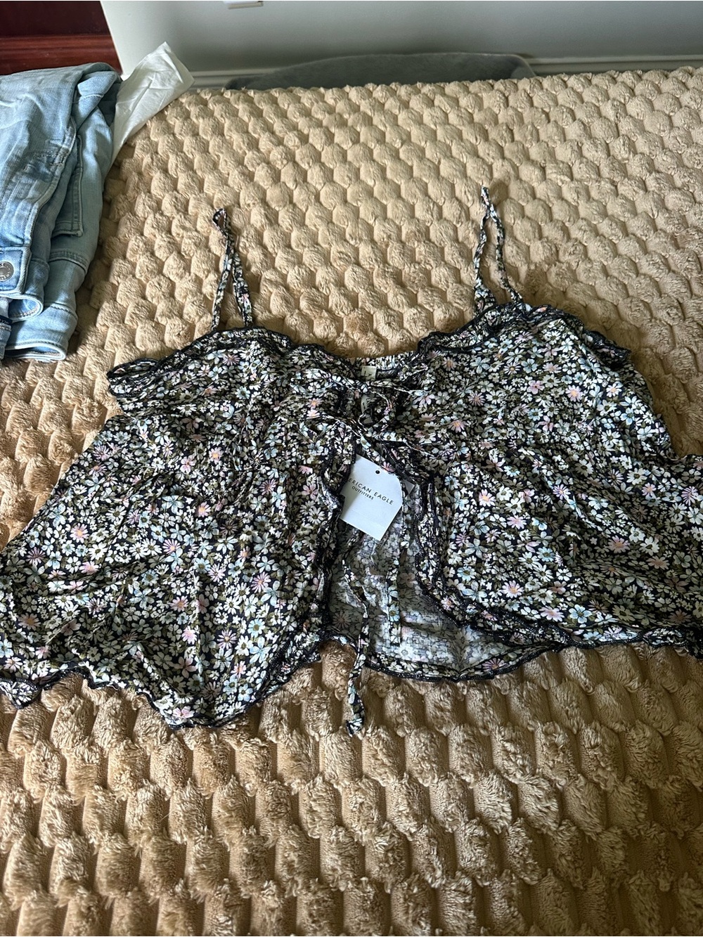 American Eagle Outfitters Black Floral Lace-Edged Camisole